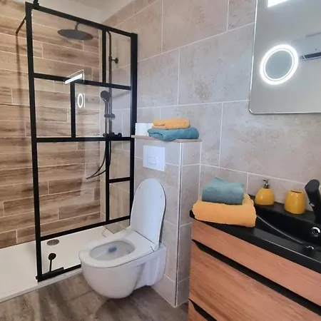 Familial En Pierres Avec Jardin Et Animaux Acceptes - Fr-1-496-317 Holiday home *