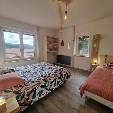 Familial En Pierres Avec Jardin Et Animaux Acceptes - Fr-1-496-317 Le Cergne