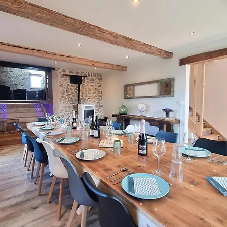Familial En Pierres Avec Jardin Et Animaux Acceptes - Fr-1-496-317