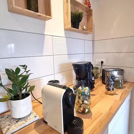 Familial En Pierres Avec Jardin Et Animaux Acceptes - Fr-1-496-317 *