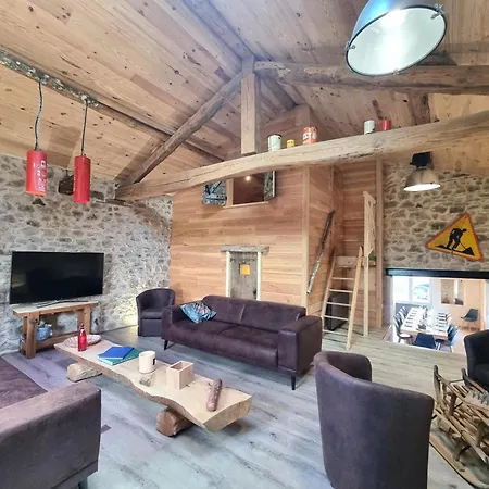 Holiday home Familial En Pierres Avec Jardin Et Animaux Acceptes - Fr-1-496-317